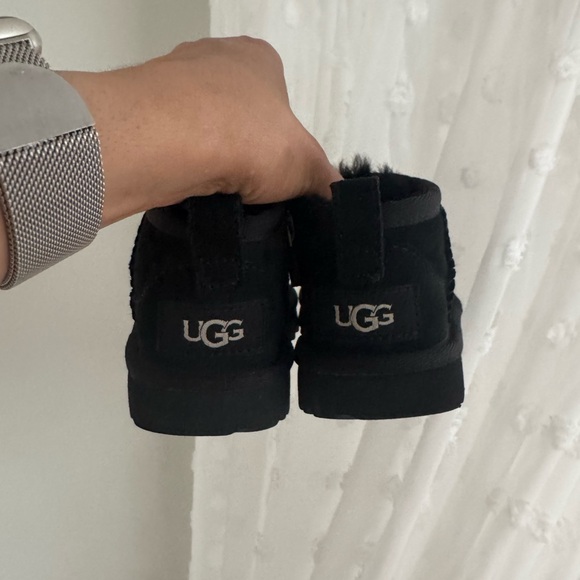 Toddler Uggs π€ - Picture 5 of 7